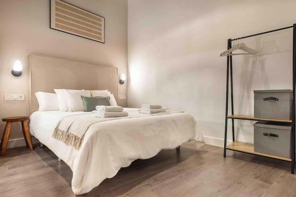 Eclectic & Elegant Apartment By Rems Málaga Exteriör bild