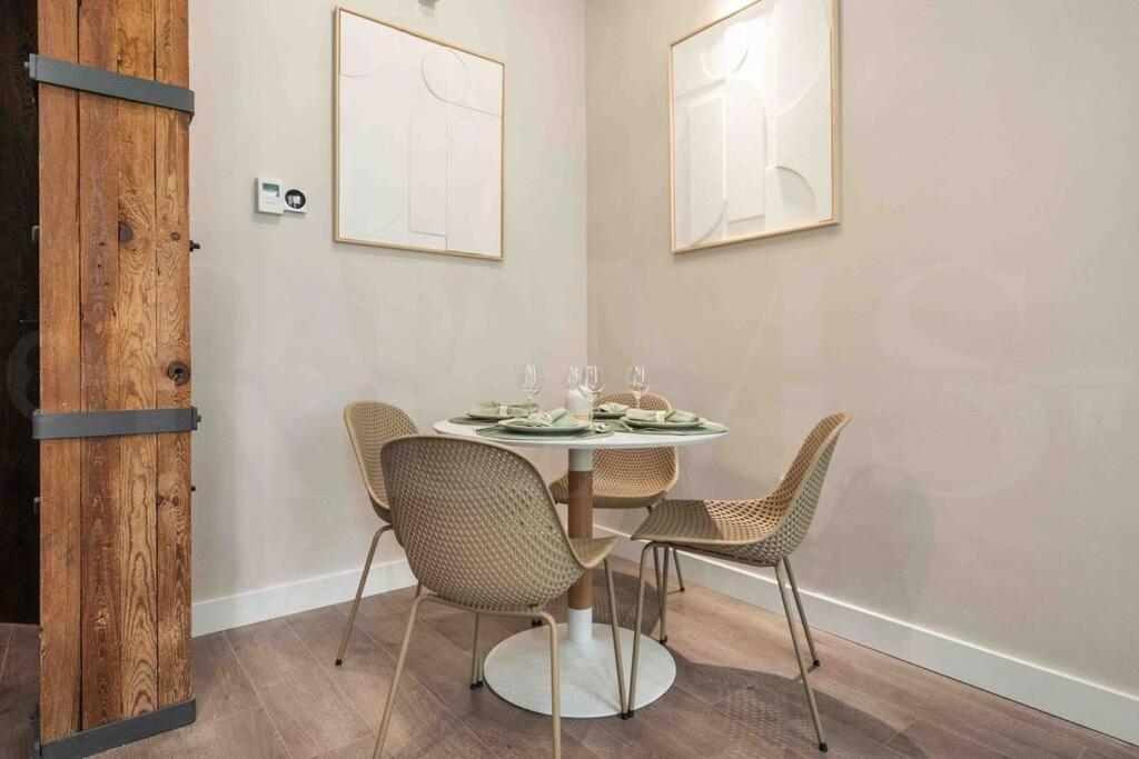 Eclectic & Elegant Apartment By Rems Málaga Exteriör bild